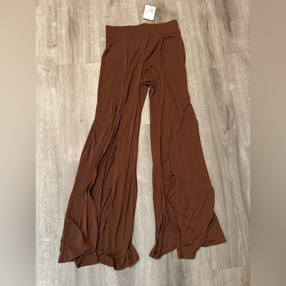 Women - Leg slit Palazzo Pants